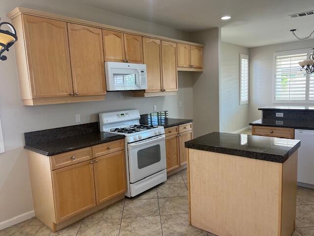 82560 Tivoli Court Property Photo 7