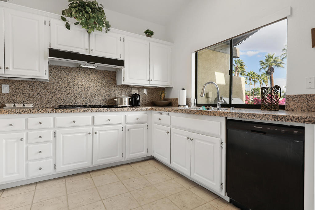 162 Lost River Drive Property Photo 8