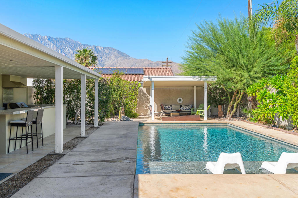 2888 E Venetia Road Property Photo 1