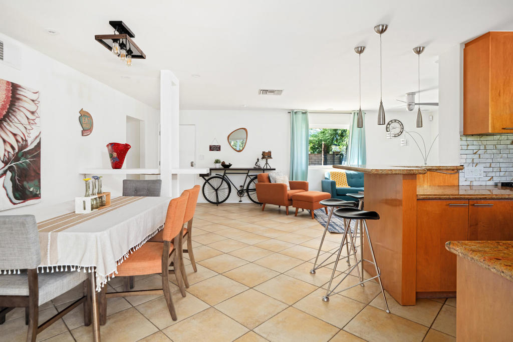 2888 E Venetia Road Property Photo 7