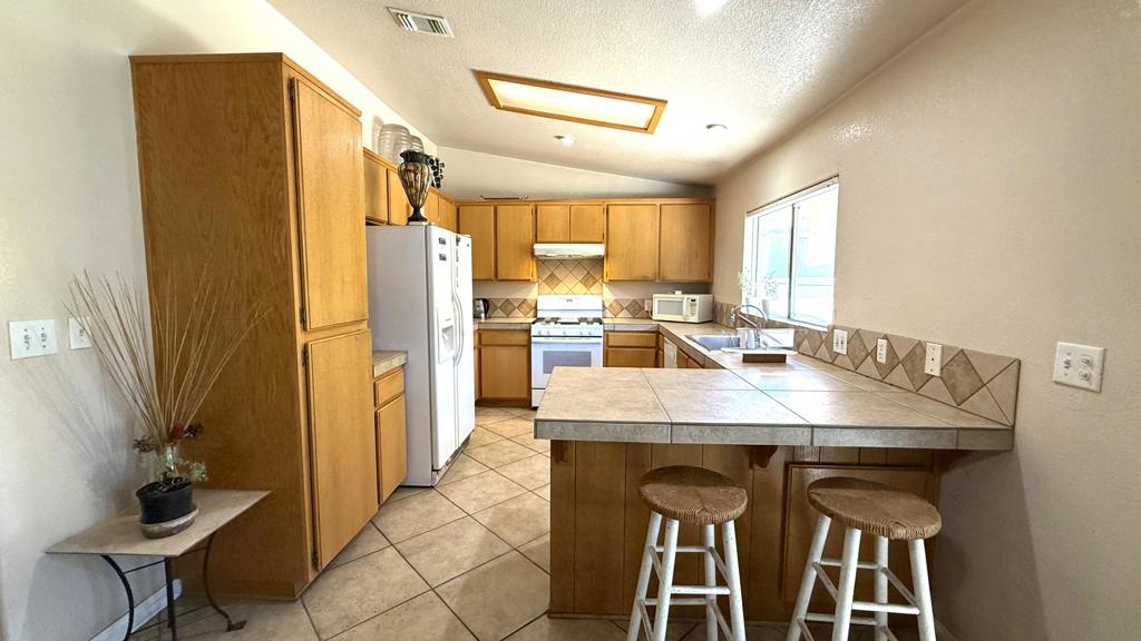 33330 Whispering Palms Trail Property Photo 10