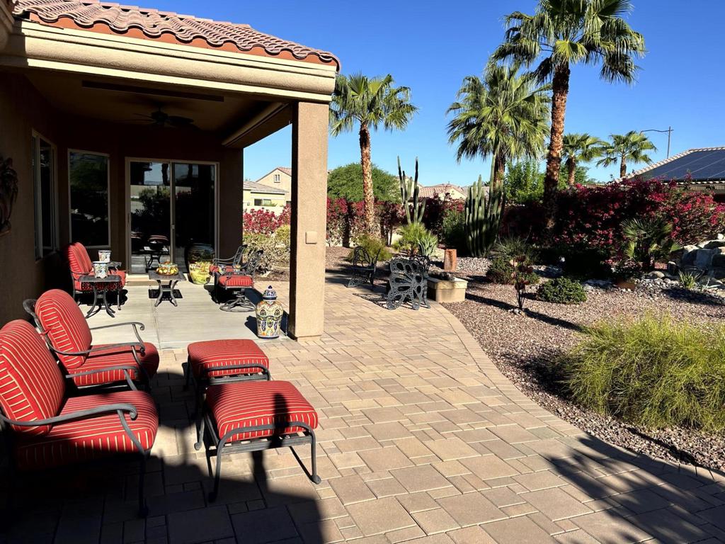 81150 Calle Orfila Property Photo 2