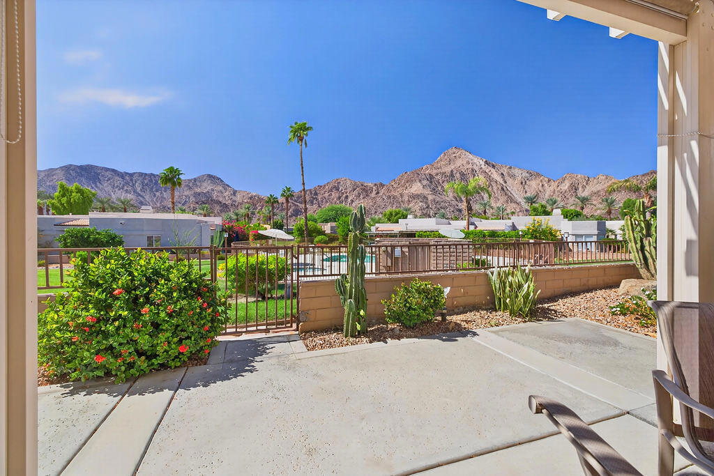48528 Via Amistad Property Photo 1