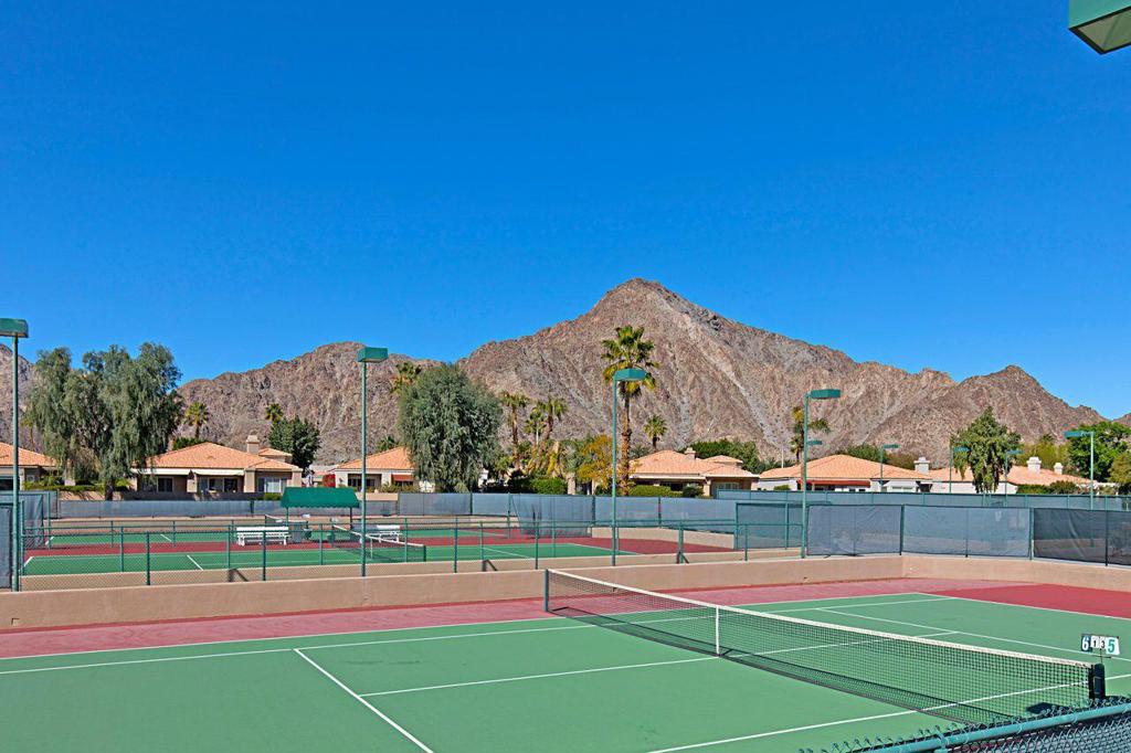 48528 Via Amistad Property Photo 23