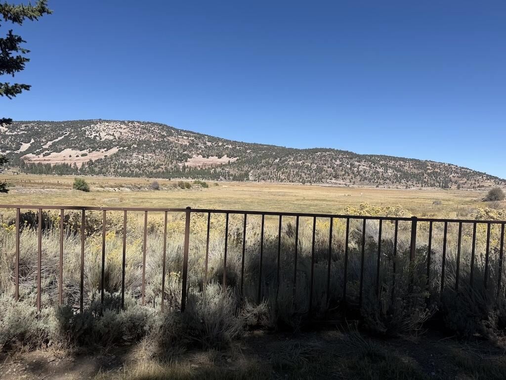 1025 Fairway Boulevard Property Photo 1