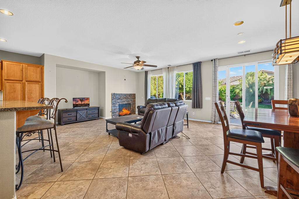 82222 Padova Drive Property Photo 12