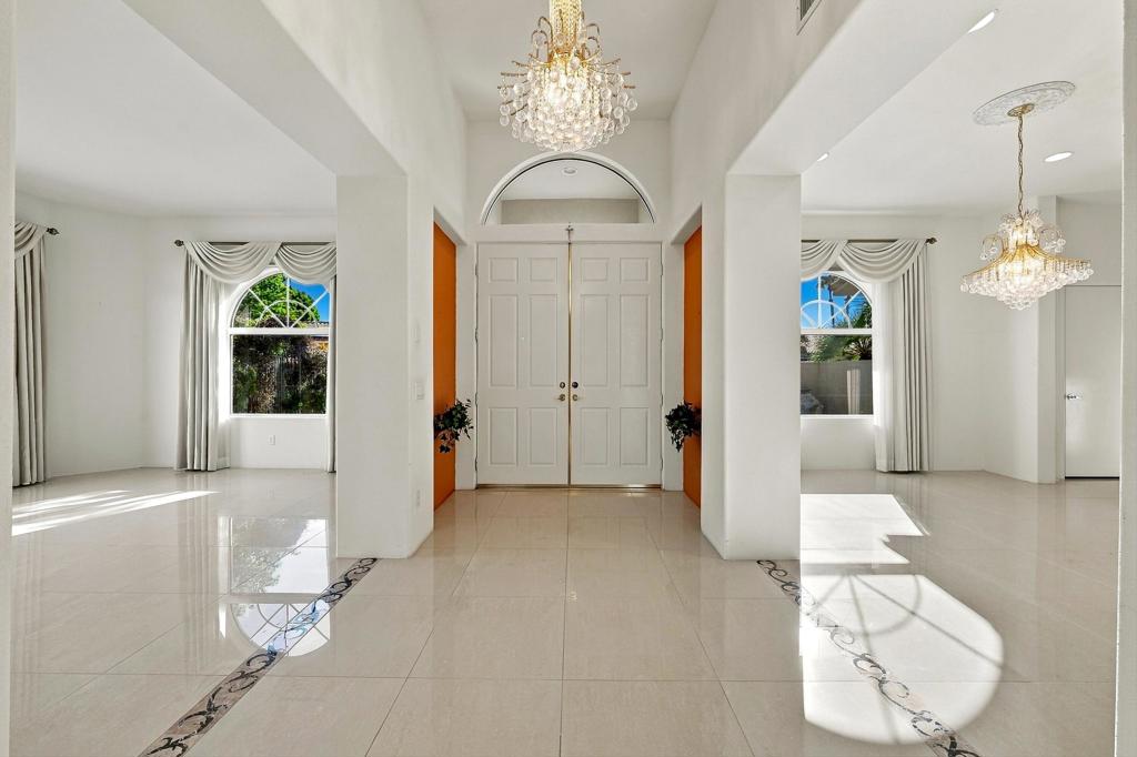 24 Via Elegante Property Photo 3