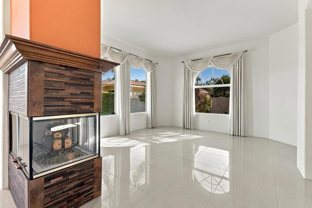 24 Via Elegante Property Photo 6