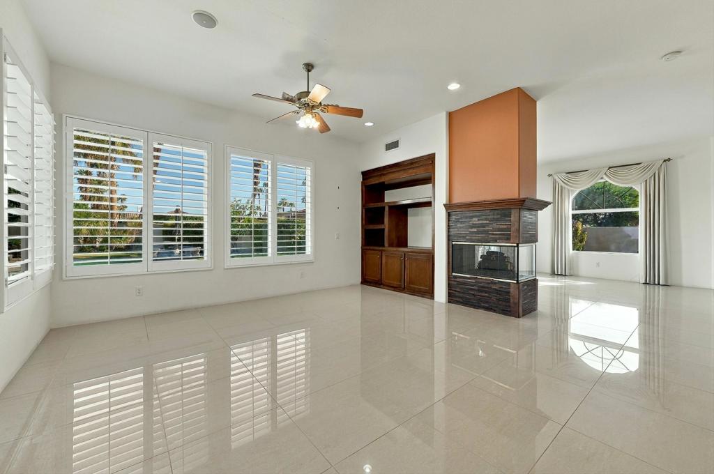 24 Via Elegante Property Photo 9