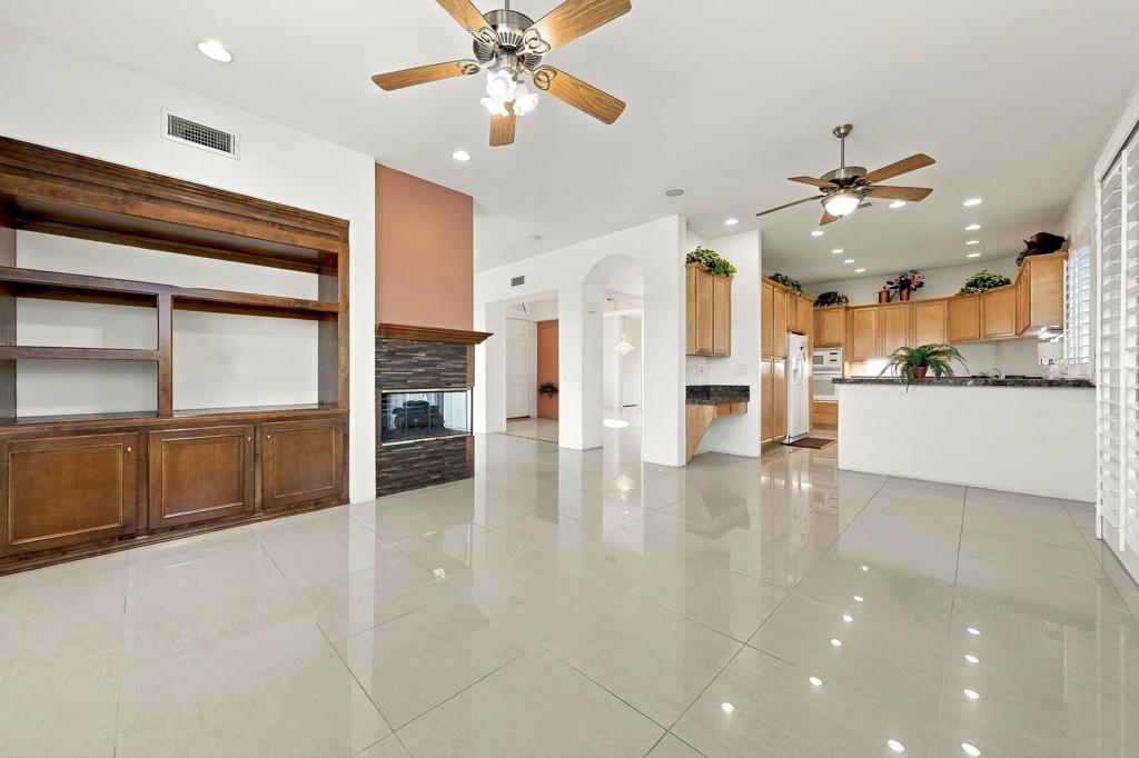24 Via Elegante Property Photo 10