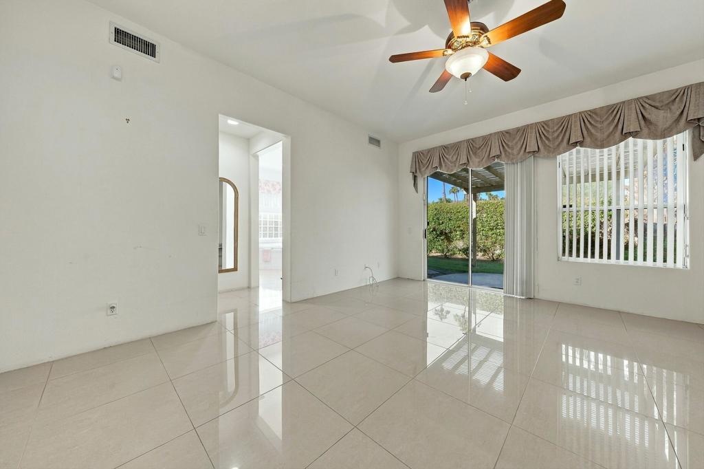 24 Via Elegante Property Photo 22