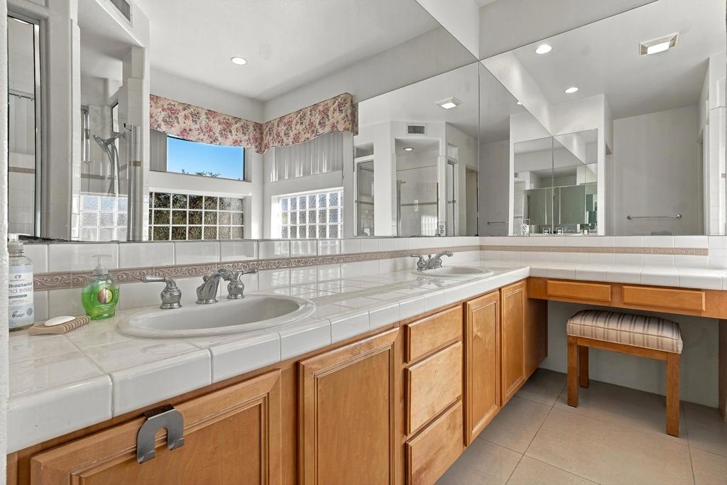 24 Via Elegante Property Photo 23