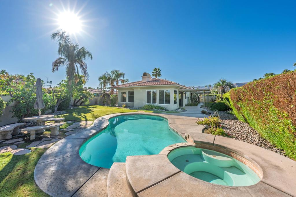 24 Via Elegante Property Photo 31