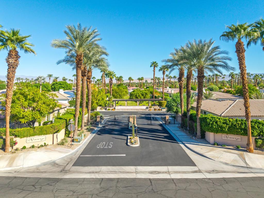 24 Via Elegante Property Photo 40
