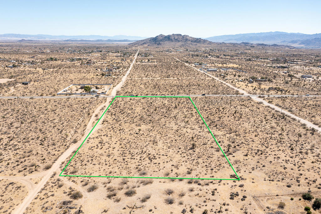 58470 Mesa Drive Property Photo 9