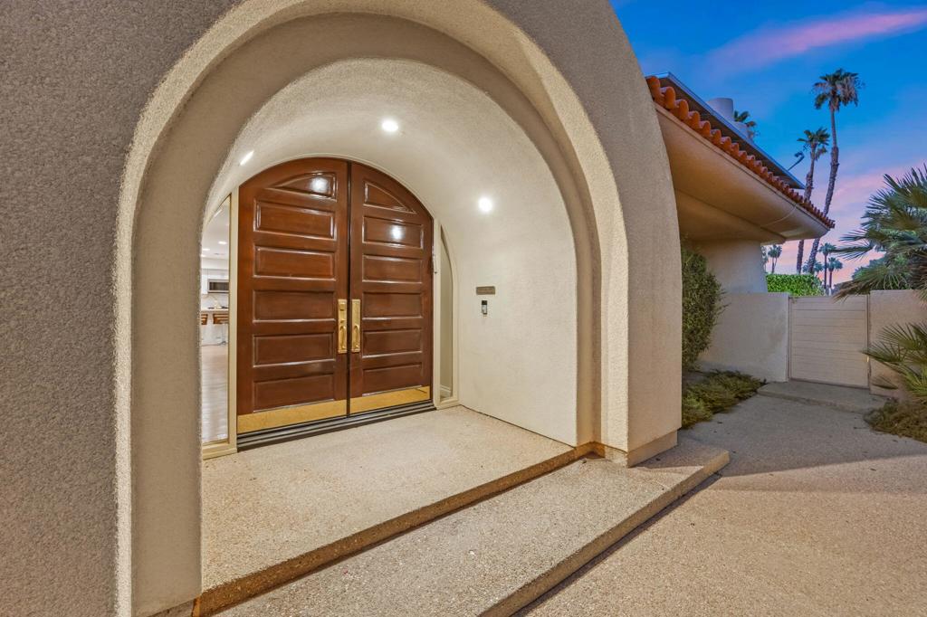 18 N Kavenish Drive Property Photo 9