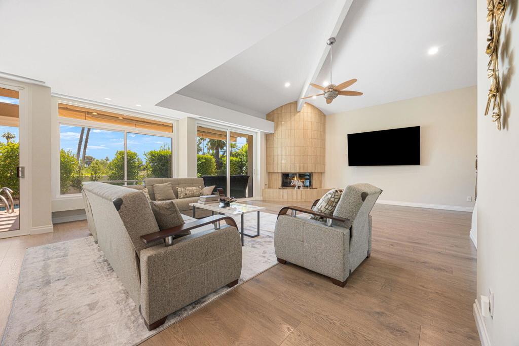 18 N Kavenish Drive Property Photo 15