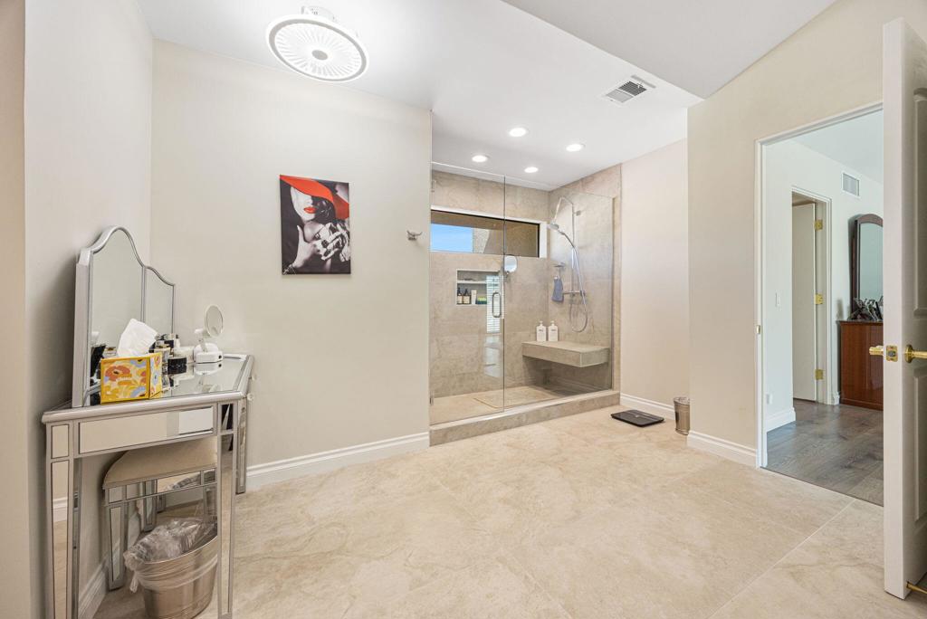 18 N Kavenish Drive Property Photo 40