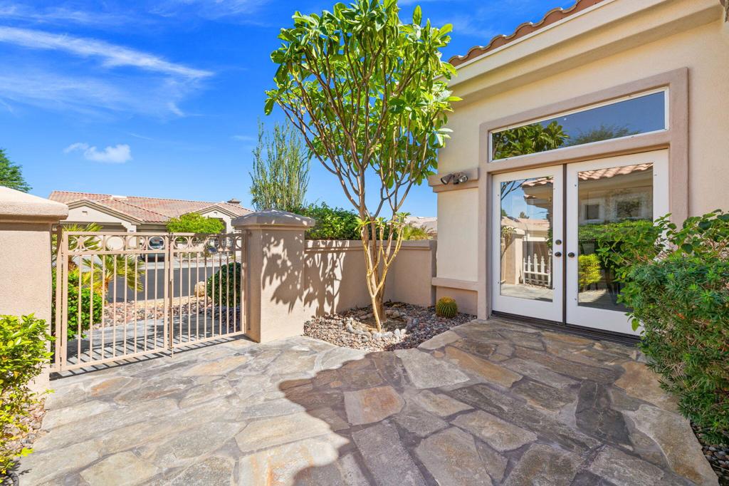 38381 Red Cedar Drive Property Photo 4