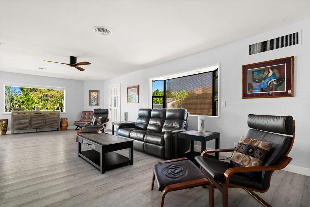 39080 Bel Air Drive Property Photo 10