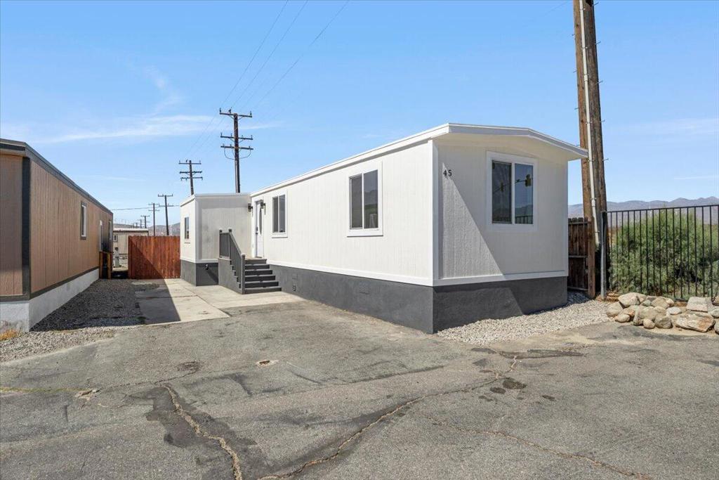 17069 N Indian Canyon Drive 45 Property Photo 12