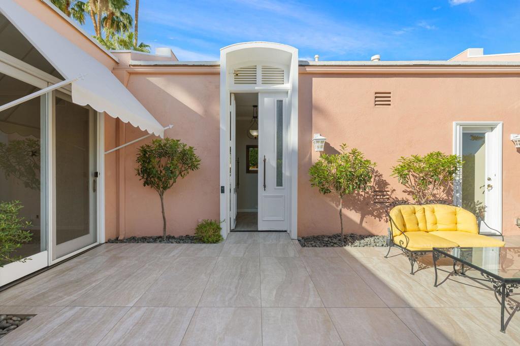 47053 Marrakesh Drive Property Photo 1