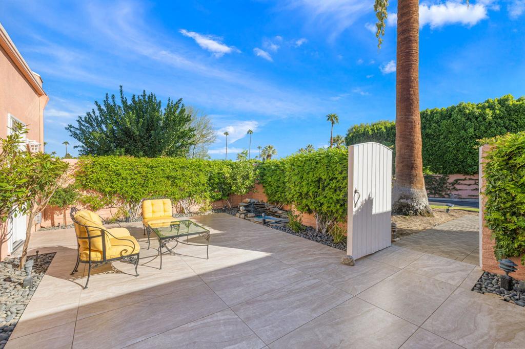 47053 Marrakesh Drive Property Photo 2