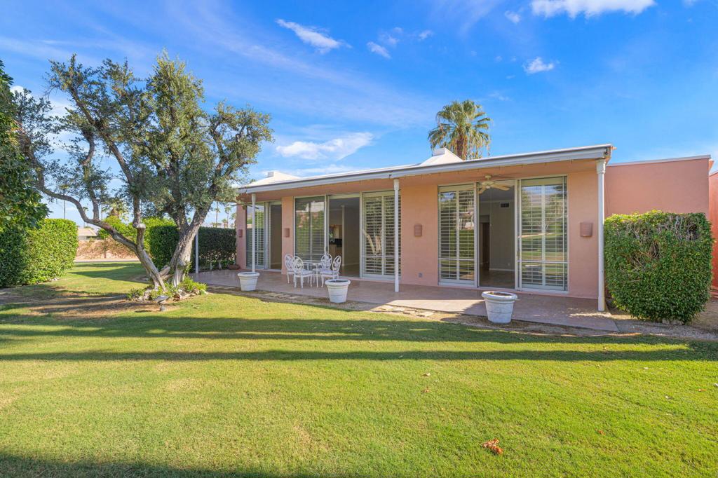 47053 Marrakesh Drive Property Photo 8