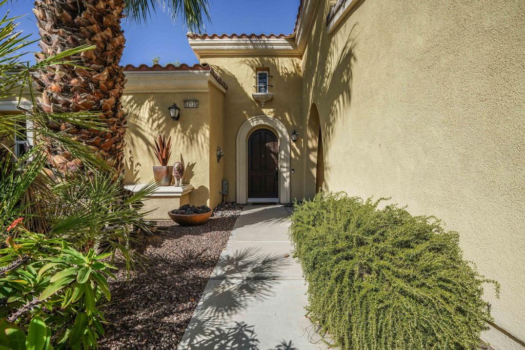 52135 Shining Star Lane Property Photo 2