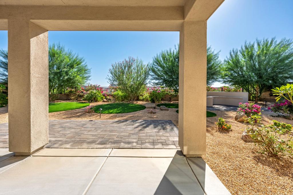 58280 Coral View Way Property Photo 6