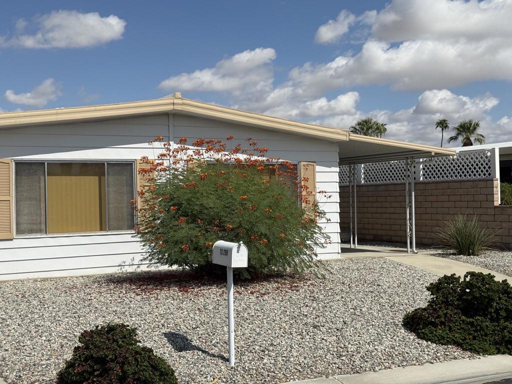 73298 Adobe Springs Drive Property Photo 1