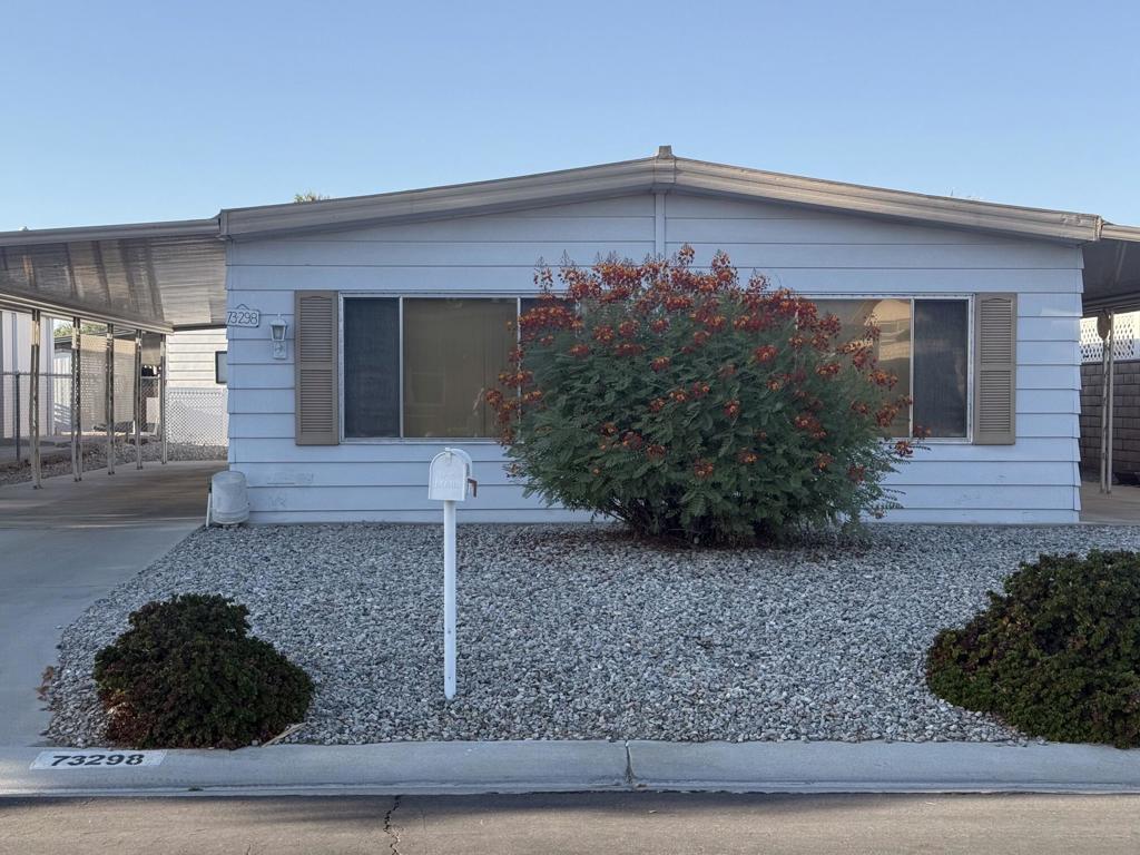 73298 Adobe Springs Drive Property Photo 3