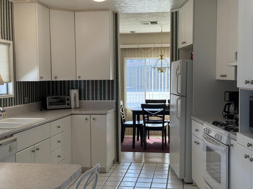 73298 Adobe Springs Drive Property Photo 10