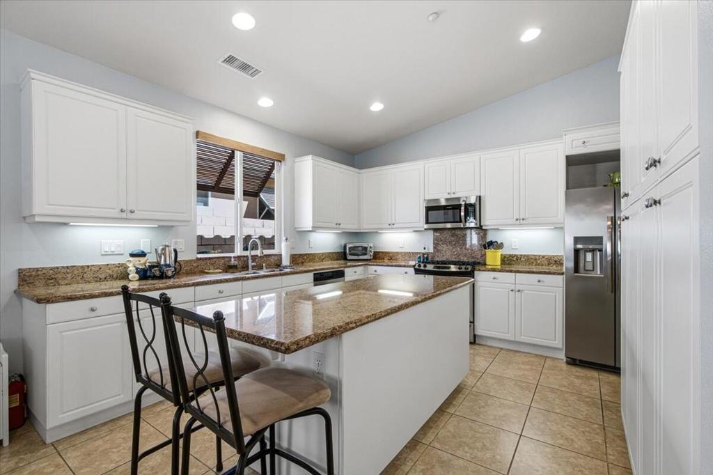 2579 Savanna Way Property Photo 10