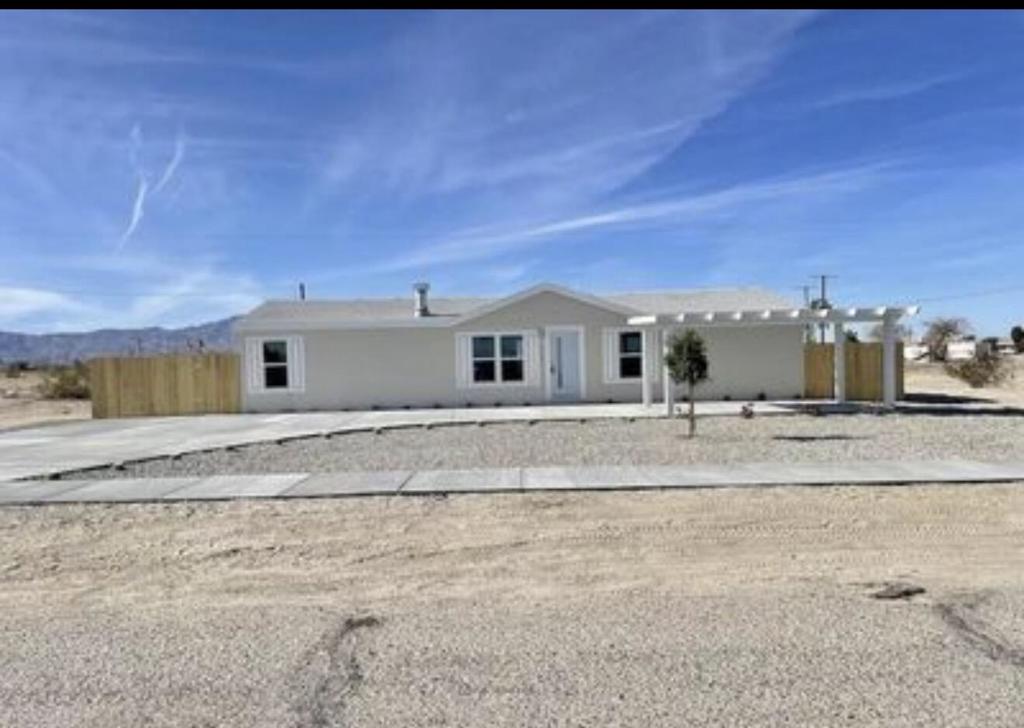2327 Sand Quill Avenue Property Photo 1