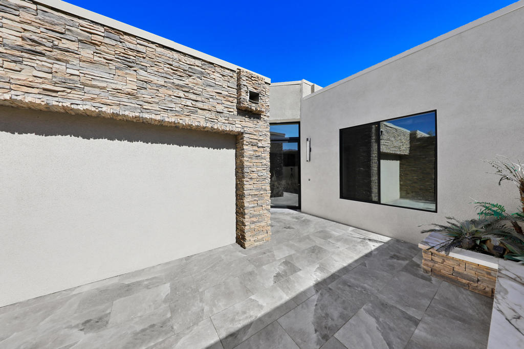 48832 Cassia Place Property Photo 4