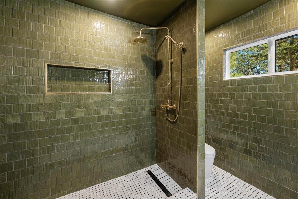 41073 Pennsylvania Avenue Property Photo 17