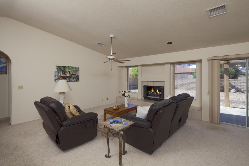 9711 Brookline Avenue Property Photo 3