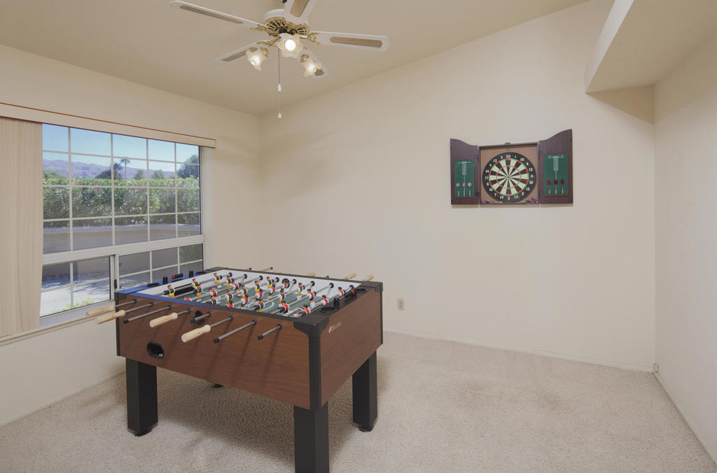 9711 Brookline Avenue Property Photo 14