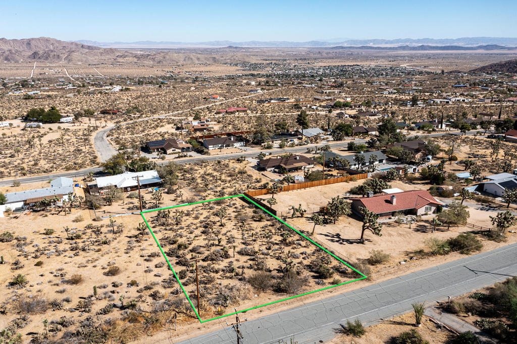 207 Sandalwood Trail Property Photo 1