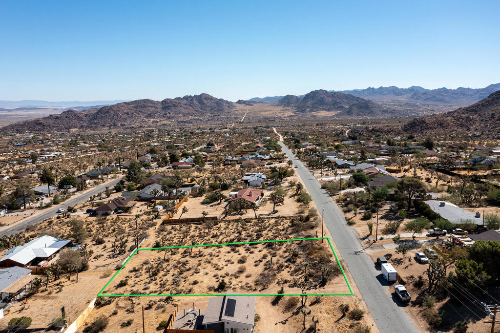 208 Sandalwood Trail Property Photo 6