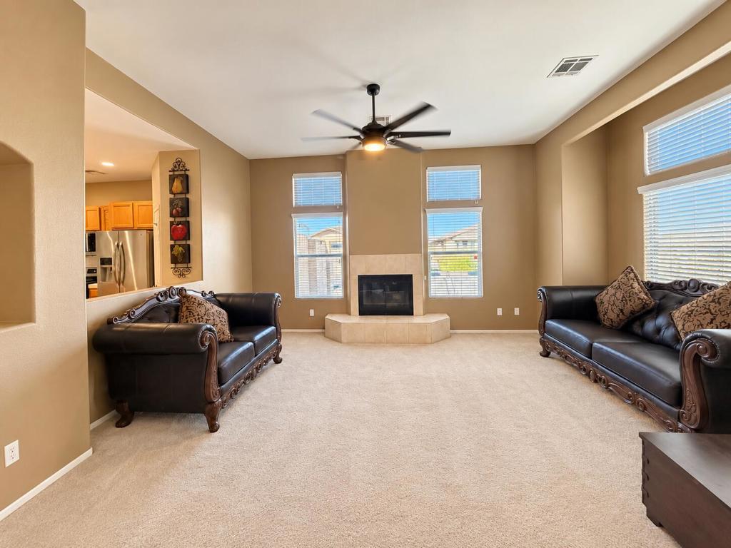 861 Aurora Way Property Photo 5