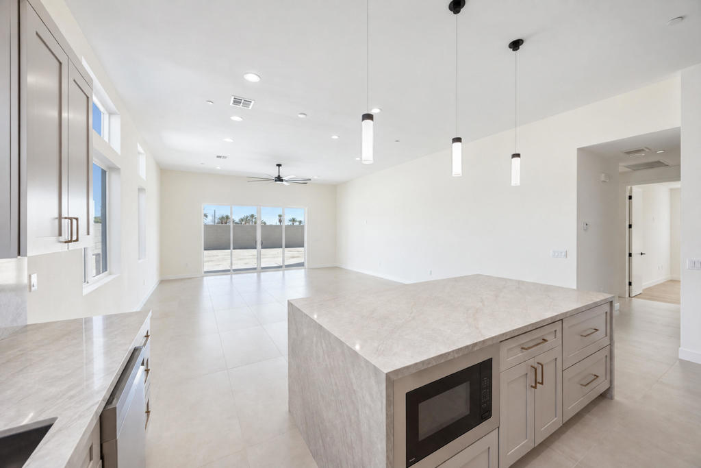 31350 Avenida Del Padre Property Photo 8