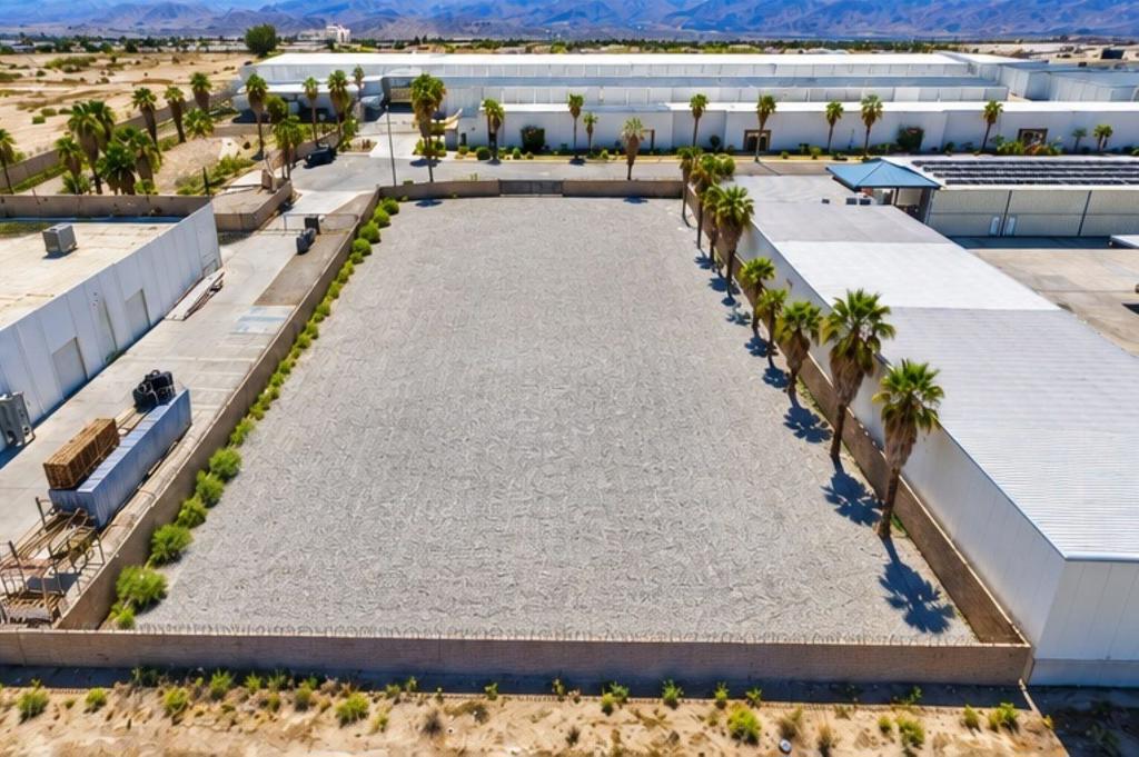 84404 Cabazon Center Drive Property Photo 4