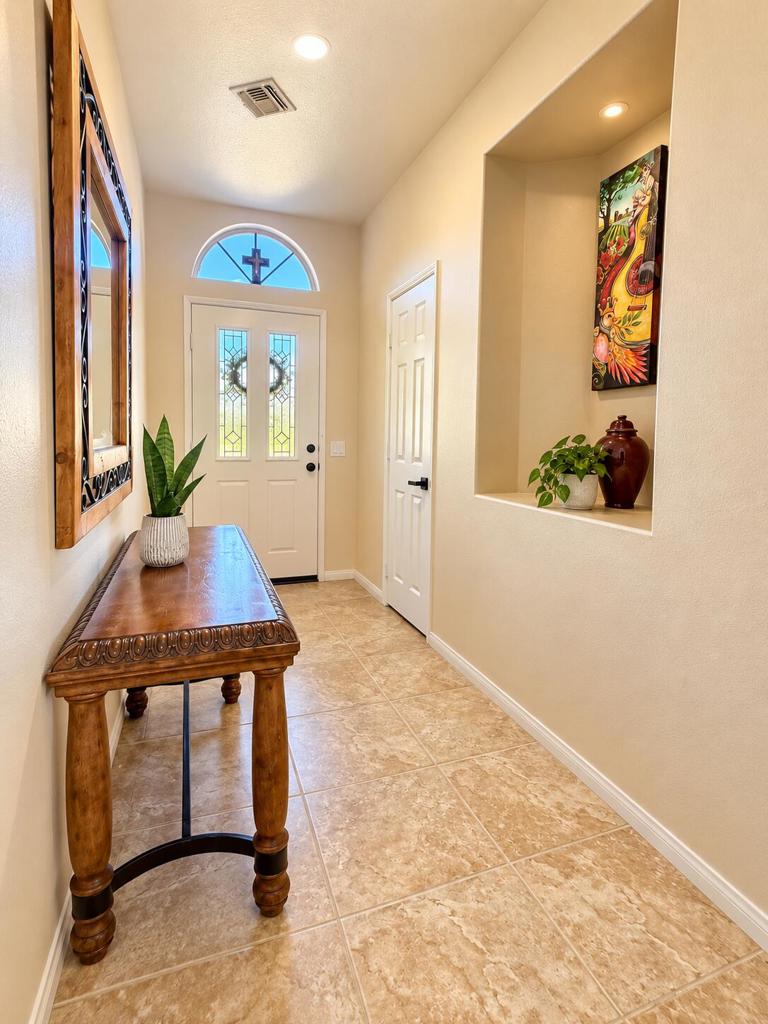 3950 Cove Circle Property Photo 5