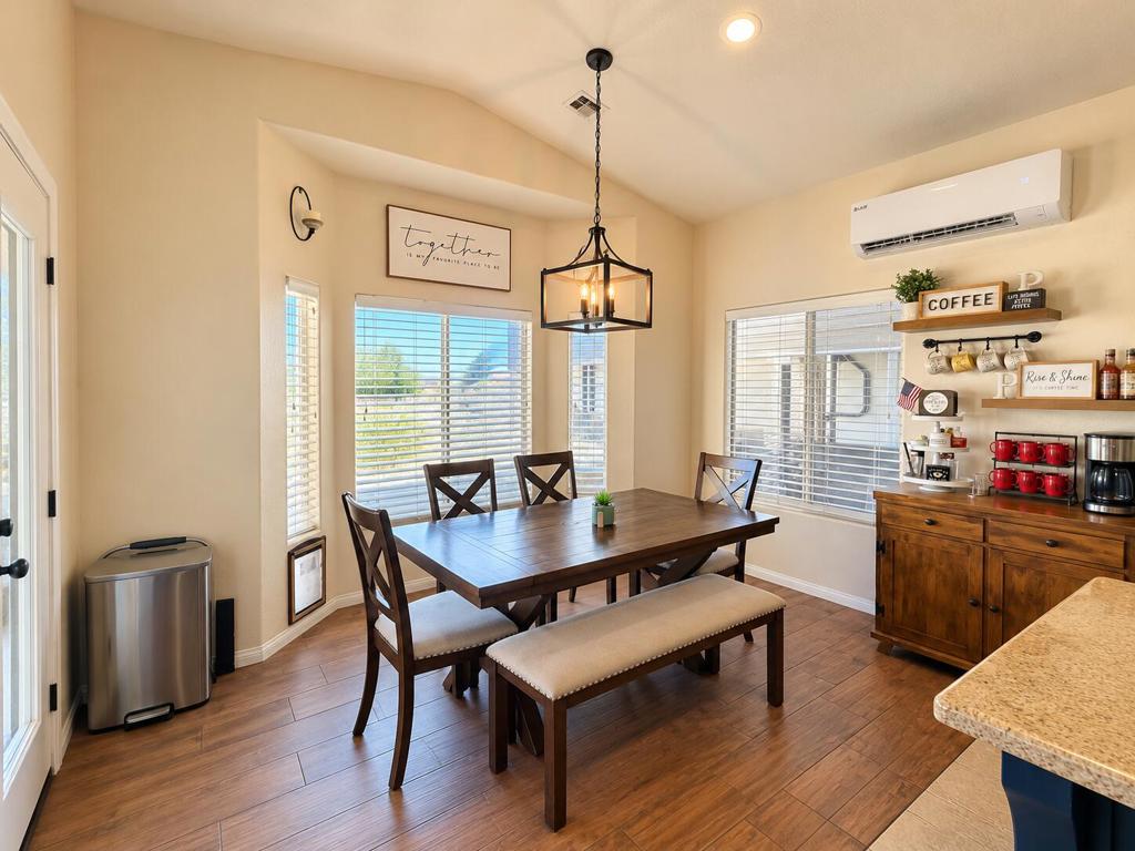 3950 Cove Circle Property Photo 10