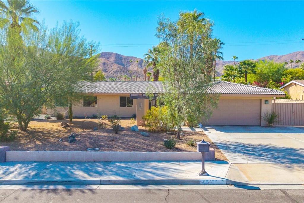 68425 Indigo Lane Property Photo 1