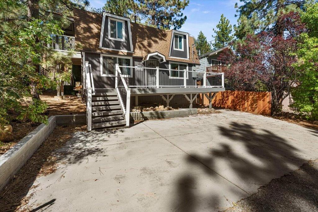 800 Cedar Lane Property Photo 3