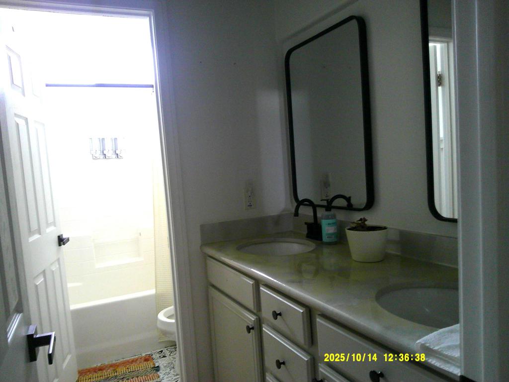 84046 Olona Court Property Photo 5