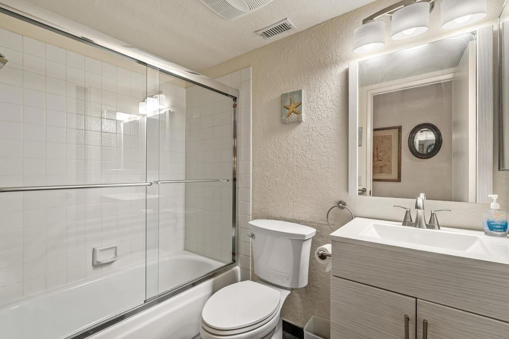 77620 Woodhaven Drive N Property Photo 25